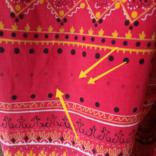 Cargar imagen en el visor de la galería, 1940s 1950s - Gorgeous Red Bandana Print Cotton Skirt - W24/44 (62/110cm)