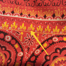 Cargar imagen en el visor de la galería, 1940s 1950s - Gorgeous Red Bandana Print Cotton Skirt - W24/44 (62/110cm)