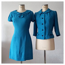 Charger l'image dans la galerie, 1960s - Adorable Blue Rayon Dress Jacket Set - W28 (72cm)