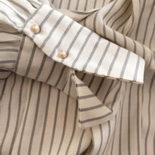 Charger l'image dans la galerie, 1950s - DEADSTOCK - Gorgeous Striped Flannel Cotton Blouse - W35 (88cm)