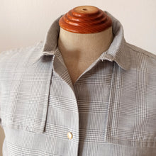 Charger l'image dans la galerie, 1950s - DEADSTOCK - Lovely Grey Flannel Cotton Blouse - W31 (80cm)