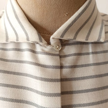 Charger l'image dans la galerie, 1950s - DEADSTOCK - Charming Balloon Sleeves Flannel Cotton Blouse - W33 (84cm)