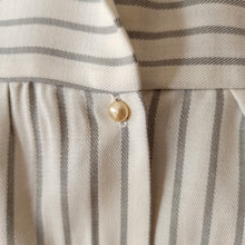 Charger l'image dans la galerie, 1950s - DEADSTOCK - Charming Balloon Sleeves Flannel Cotton Blouse - W33 (84cm)