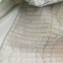 Cargar imagen en el visor de la galería, 1940s 1950s - LE SIGNE DE PARIS, France - Exquisite Green Jade Dress - W29 (74cm)