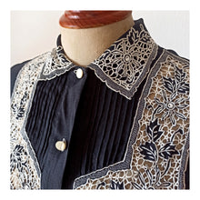 Charger l'image dans la galerie, 1940s 1950s - Ultragorgeous Black Leaves Linen Blouse - W32 (82cm)