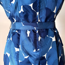 Charger l'image dans la galerie, 1960s - DEADSTOCK, NWT - Stunning French Satin Dress - W32 (82cm)