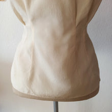 Cargar imagen en el visor de la galería, 1940s - Exquisite Pure Silk Embroidery Blouse - W31 (78cm)