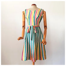 Cargar imagen en el visor de la galería, 1950s - Gorgeous Colorful Satin Dress - W24 (60cm)