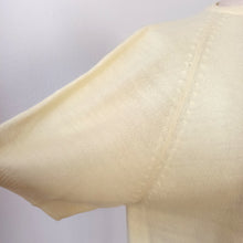 Charger l'image dans la galerie, 1950s 1960s - Yellow Cream Wool Jumper - Sz. Large