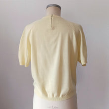 Charger l'image dans la galerie, 1950s 1960s - Yellow Cream Wool Jumper - Sz. Large