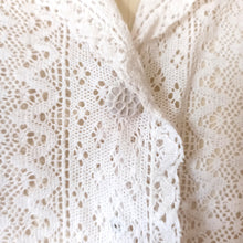 Charger l'image dans la galerie, 1950s - Adorable White Cotton Lace Blouse