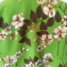 Charger l'image dans la galerie, 1960s - Green Floral Blouse - Sz. Large