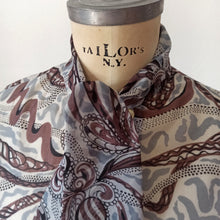 Charger l'image dans la galerie, 1960s - Abstract Nylon Blouse - Sz. 48