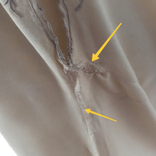 Cargar imagen en el visor de la galería, 1940s - Pure Silk Embroidery Blouse