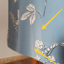 Load image into Gallery viewer, 1940s - Adorable Blue Floral Rayon Dress - W26 (66cm)