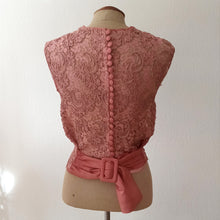 Load image into Gallery viewer, 1960s - Fabulous Back Antique Pink Top