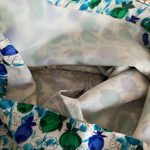 Charger l'image dans la galerie, 1950s 1960s - Stunning Roseprint Silk Dress - W26 (66cm)