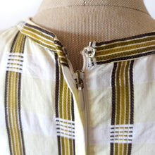 Charger l'image dans la galerie, 1950s 1960s - Gorgeous Textured Cotton Dress - W27.5 (70cm)