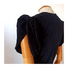 Cargar imagen en el visor de la galería, 1930s - Romantic Black Velvet Dress - W26 (66cm)