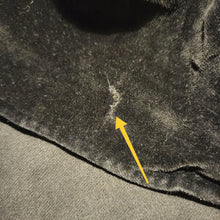 Cargar imagen en el visor de la galería, 1930s - Romantic Black Velvet Dress - W26 (66cm)