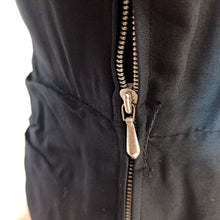 Carica l'immagine nel visualizzatore di Gallery, 1940s - Elegant Peplum Black Rayon Dress - W28 (72cm)