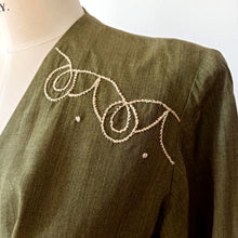Cargar imagen en el visor de la galería, 1940s - Gorgeous Green Cotton Silk Dress - W35 (88cm)
