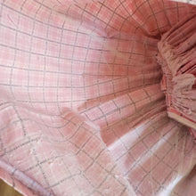 Charger l'image dans la galerie, 1950s - BAGATELLE, Switzerland - Adorable Pink Black Cotton Dress - W25 (64cm)