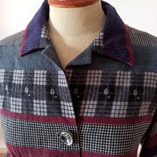 Charger l'image dans la galerie, 1960s - Beautiful Flannel Wool Belted Dress - W30.5 (78cm)