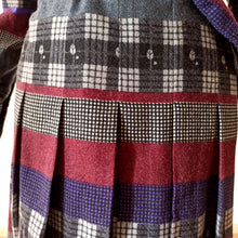 Charger l'image dans la galerie, 1960s - Beautiful Flannel Wool Belted Dress - W30.5 (78cm)