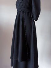 Cargar imagen en el visor de la galería, 1940s - Exuberant Black Beaded Crepe Dress - W30 (76cm)