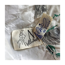 Charger l'image dans la galerie, 1950s - CHIC PARIS, France - Spectacular Roseprint Dress - W28.5 (72cm)