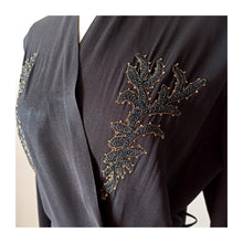 Carica l'immagine nel visualizzatore di Gallery, 1940s - Elegant Embroidery Black Crepe Dress - W34 (86cm)
