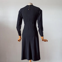 Cargar imagen en el visor de la galería, 1930s - Exquisite Sequined Black Crepe Dress - W31 (78cm)