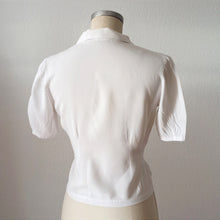 Load image into Gallery viewer, 1930s 1940s - Adorable Embroidery Rayon Blouse - W31.5 (80cm)