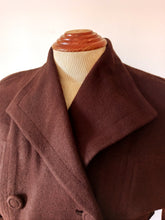 Cargar imagen en el visor de la galería, 1940s - Marvelous German Brown Wool Belted Dress - W26 (66cm)