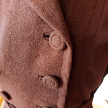 Cargar imagen en el visor de la galería, 1940s - Marvelous German Brown Wool Belted Dress - W26 (66cm)