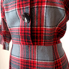 Charger l'image dans la galerie, 1950s - Ultragorgeous Plaid Wool Dress - W33 (84cm)