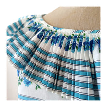 Charger l'image dans la galerie, 1950s - LE SIGNE DE PARIS, France - Spectacular Roseprint Dress - W28 (72cm)