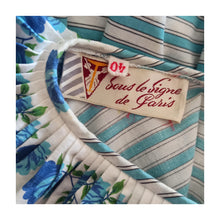 Charger l'image dans la galerie, 1950s - LE SIGNE DE PARIS, France - Spectacular Roseprint Dress - W28 (72cm)