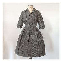 Charger l'image dans la galerie, 1950s 1960s - TREVIRA, Germany - Lovely Vichy Wool Dress - W31 (78cm)