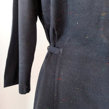 Charger l'image dans la galerie, 1950s - Gorgeous Flecked Gab Rayon Buckle Back Dress - W38 (96cm)