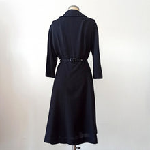 Charger l'image dans la galerie, 1950s - Gorgeous Flecked Gab Rayon Buckle Back Dress - W38 (96cm)