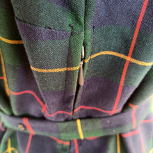 Charger l'image dans la galerie, 1950s 1960s - Gorgeous Tartan Wool Belted Dress - W34 (86cm)