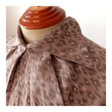Cargar imagen en el visor de la galería, 1940s - Stunning Antique Pink Leopard Effect Dress - W30 (76cm)