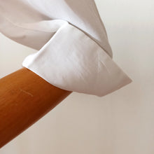 Charger l'image dans la galerie, 1950s - Exquisite White Rayon Blouse - Sz. 42