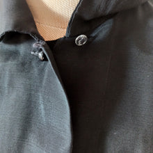 Charger l'image dans la galerie, 1950s - Superb Black Rayon Silk Blouse - Sz. 42
