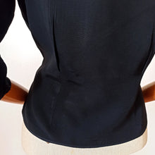 Charger l'image dans la galerie, 1950s - Superb Black Rayon Silk Blouse - Sz. 42