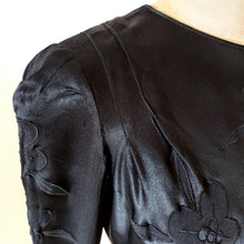 Cargar imagen en el visor de la galería, 1930s - Outstanding Art Deco Texture Block Dress - W33 (84cm)