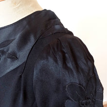 Cargar imagen en el visor de la galería, 1930s - Outstanding Art Deco Texture Block Dress - W33 (84cm)