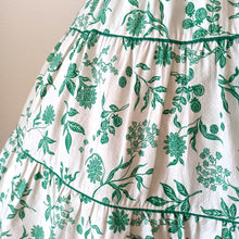 Charger l'image dans la galerie, 1940s 1950s - Stunning Green Floral Textured Cotton Dress - W28 (72cm)